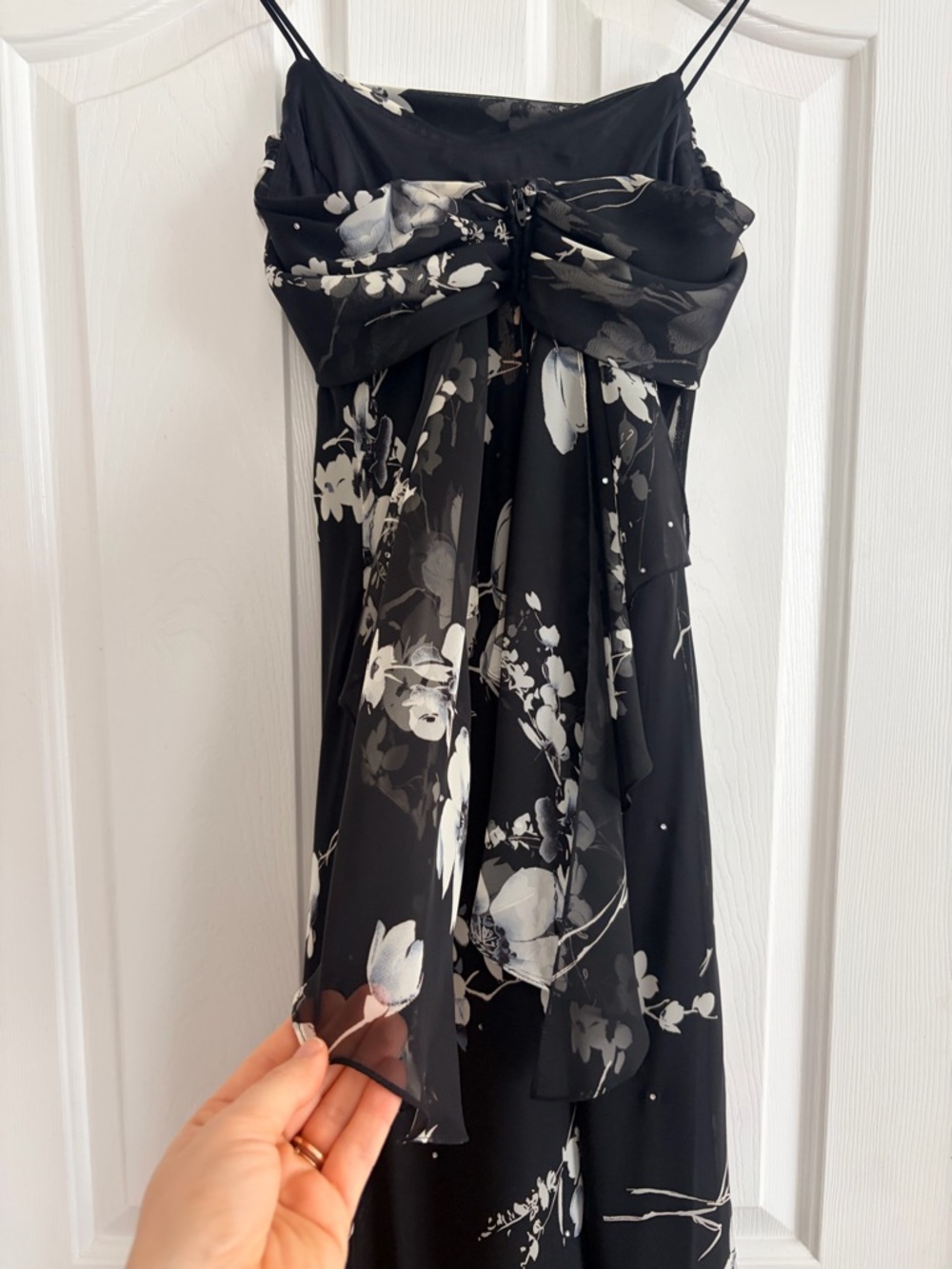 Caché Vintage Black Floral Gown Chiffon with Rhinestones NWOT Size 4 Formal Y2K - Picture 4 of 5